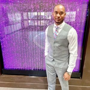 Meet your Posher, Pchris